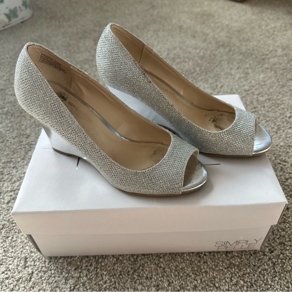 Simply Pelle Wendie Silver Glitter Wedge Peep Toe Heels Size 5.5